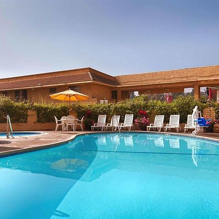 Monterey Park Inn Eksteriør billede